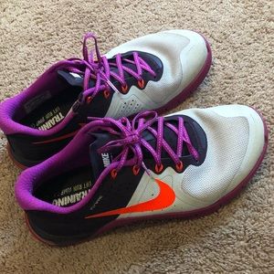 Women’s NIKE metcon